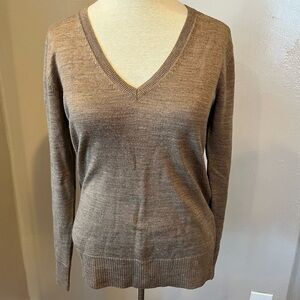 Old Navy Tan Neutral V-Neck Wool Blend Long Sleeve Sweater Women’s Size Large